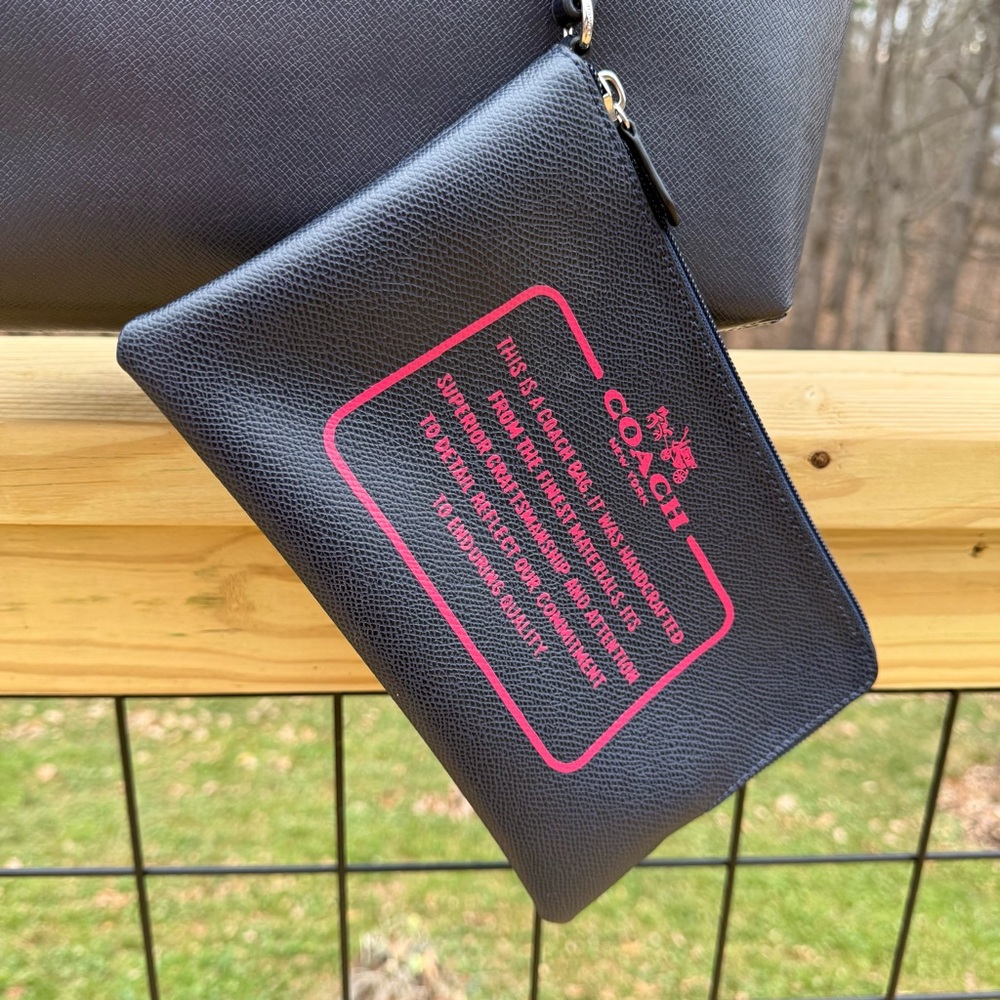 EUC Coach Prairie Calico Reversible Black and Red Floral Tote W/ Zipper Pouch - Picture 3 of 7